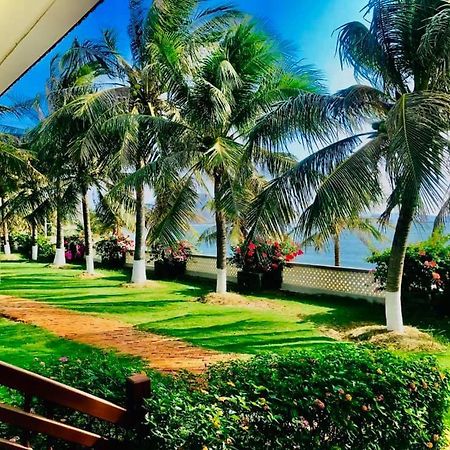 Отель Ninh Thuan Retreat Фанранг Экстерьер фото