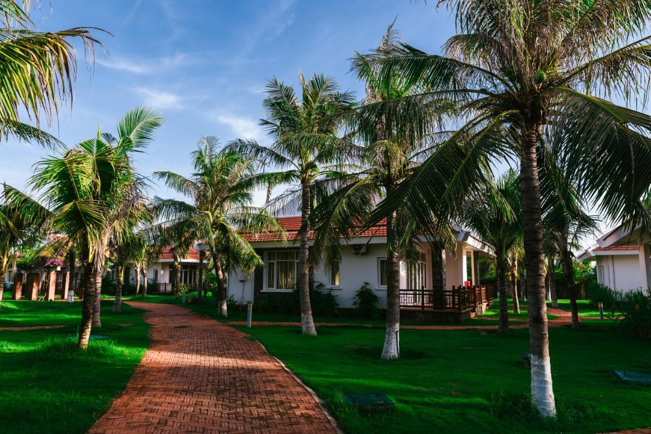 Отель Ninh Thuan Retreat Фанранг Экстерьер фото